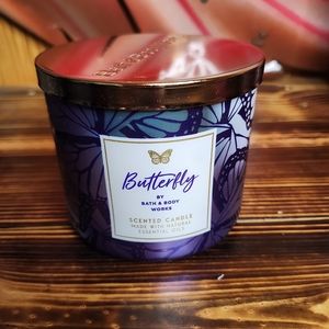 3 wick candle